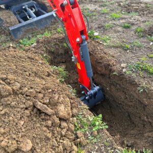 5 reasons to invest in a mini-excavator for homeowners
